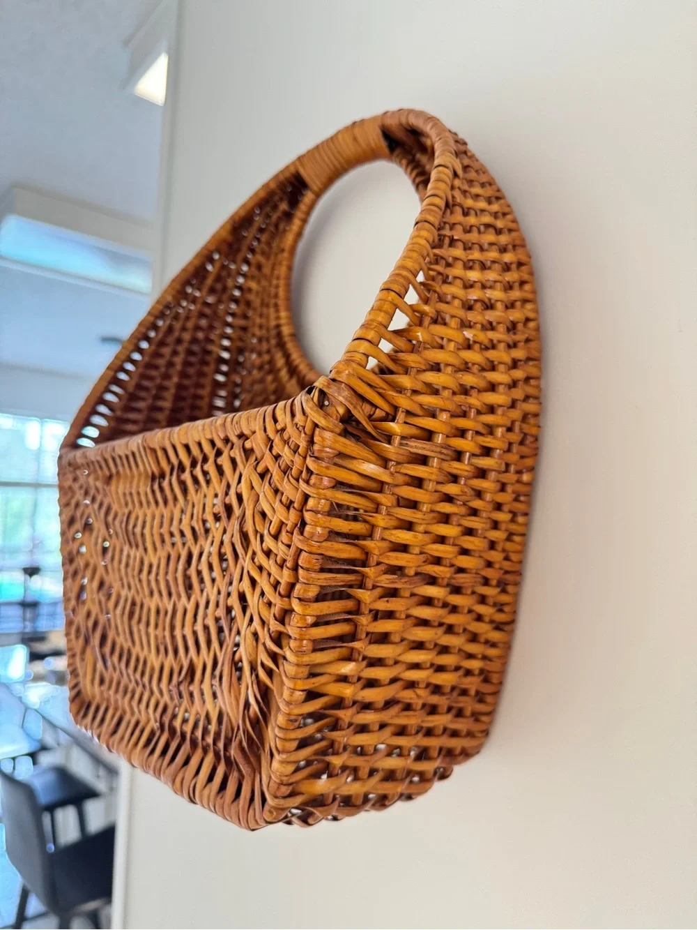 Vintage Woven hanging basket, willow basket, wall basket, brown